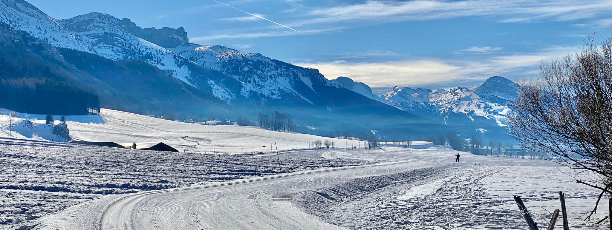 Pratique du ski nordique et balade en raquettes sur le domaine nordique du Val de Lans